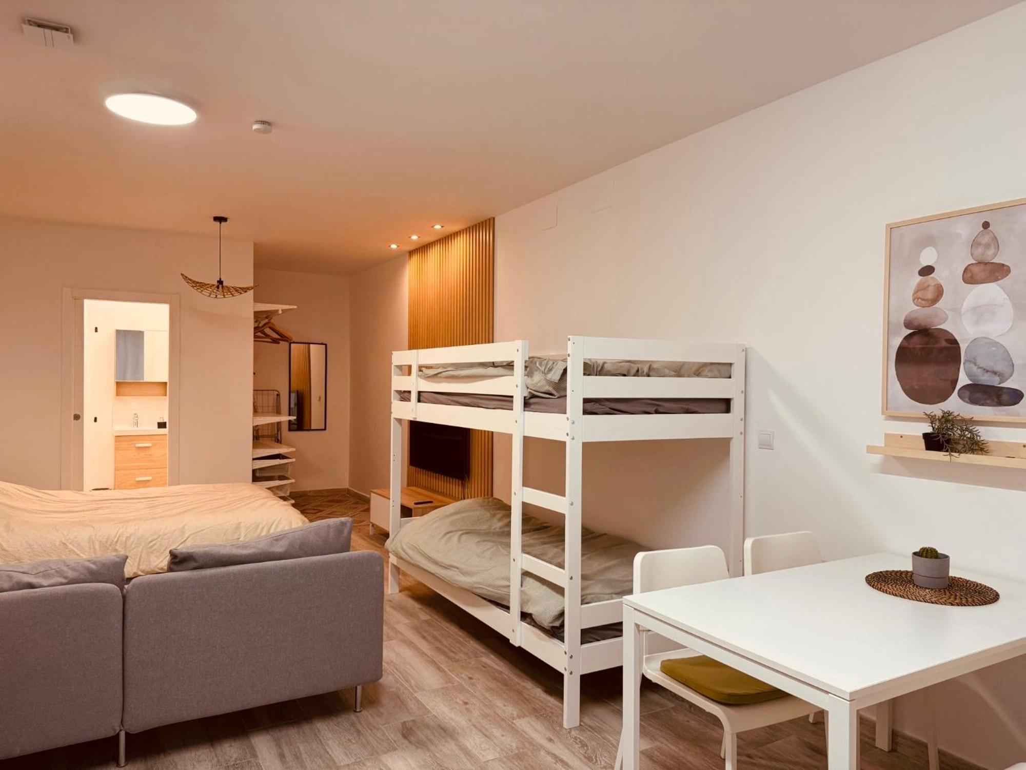 El Apartamentito De Zamarrilla Parking Gratis Incluido มาลากา ภายนอก รูปภาพ