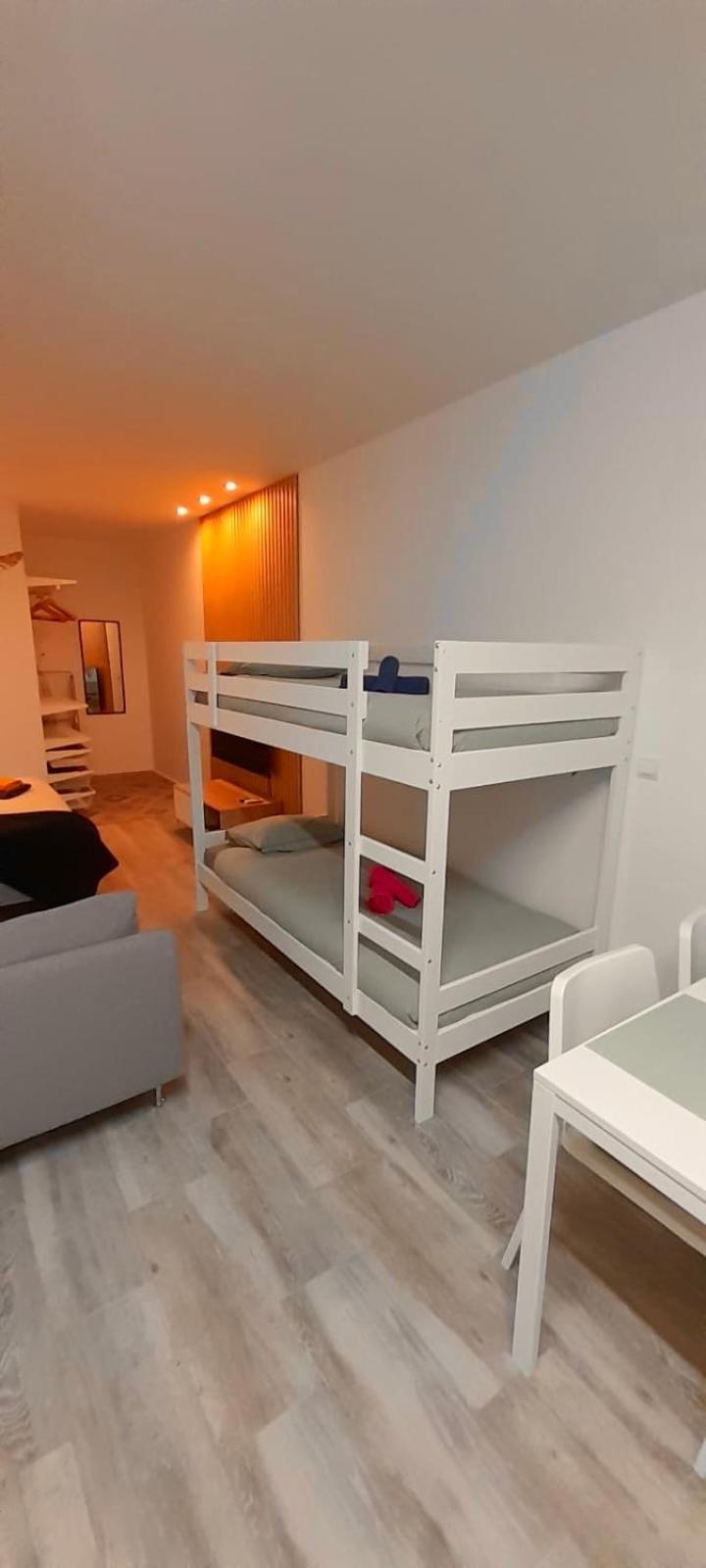 El Apartamentito De Zamarrilla Parking Gratis Incluido มาลากา ภายนอก รูปภาพ